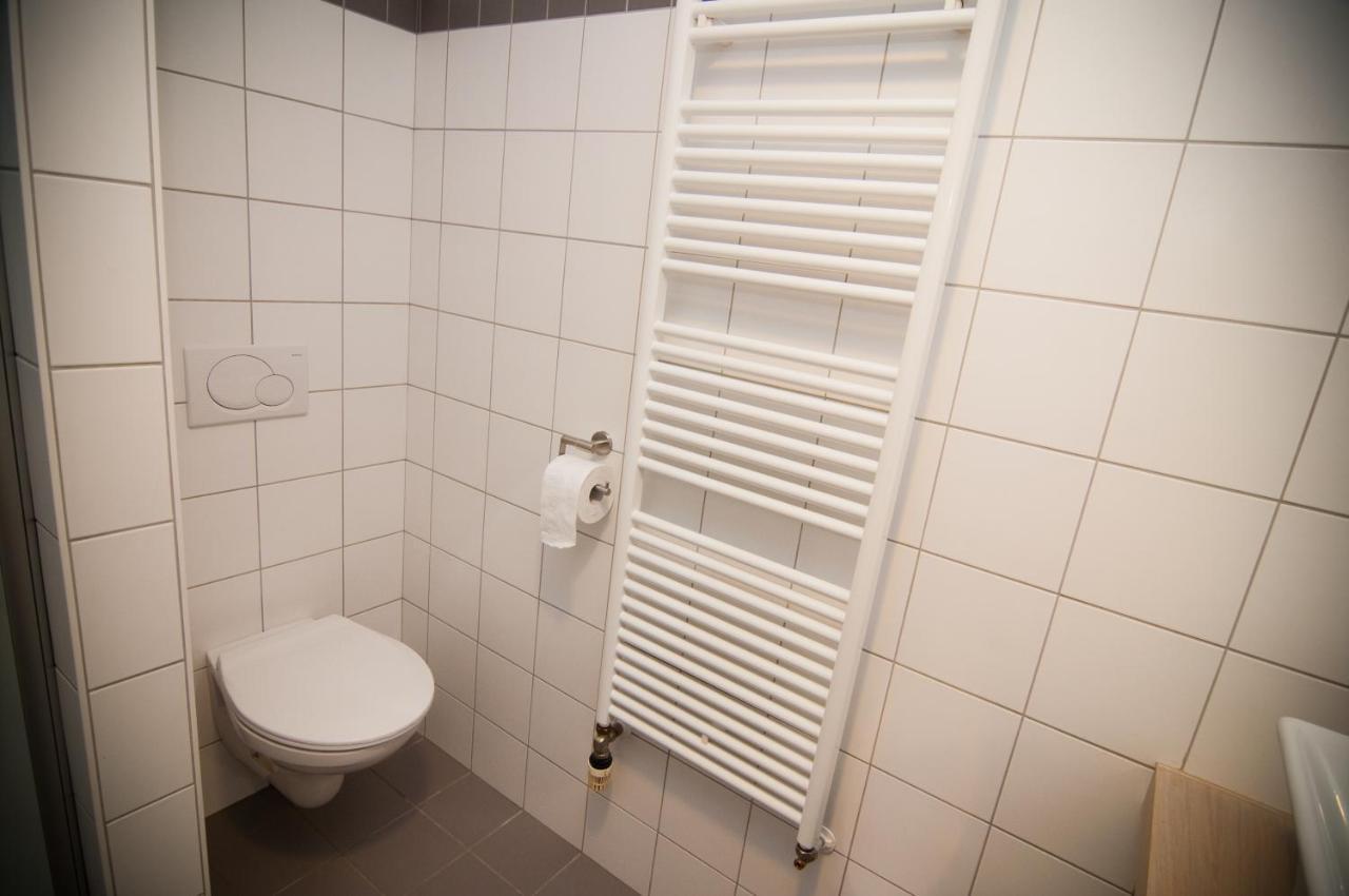 Apartment De Maasnacht Maaseik Quarto foto